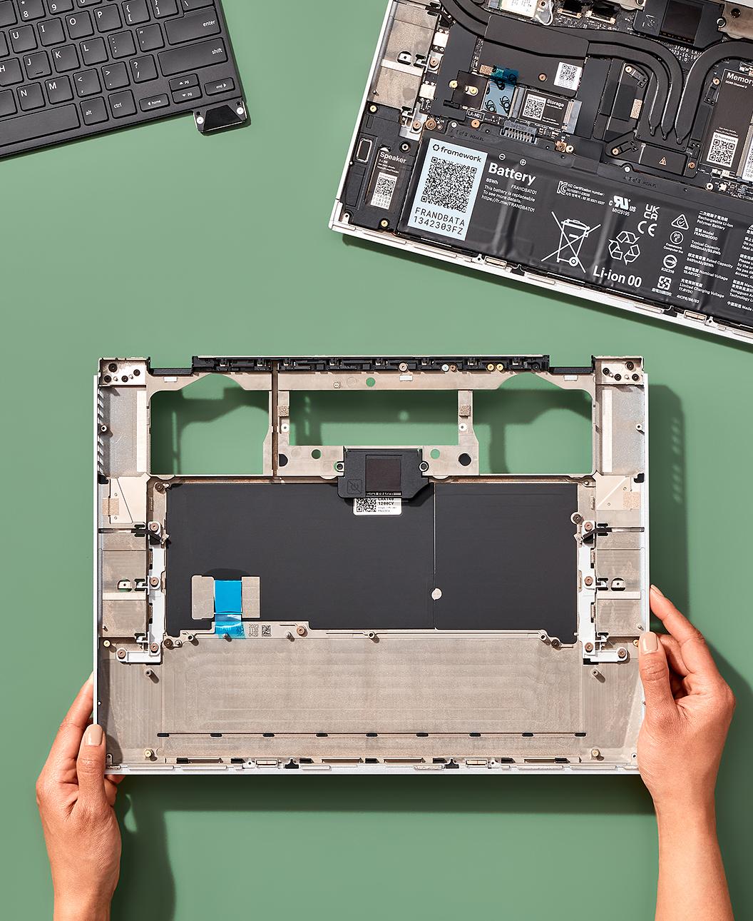 Framework Laptop 16 Bottom Cover Kit