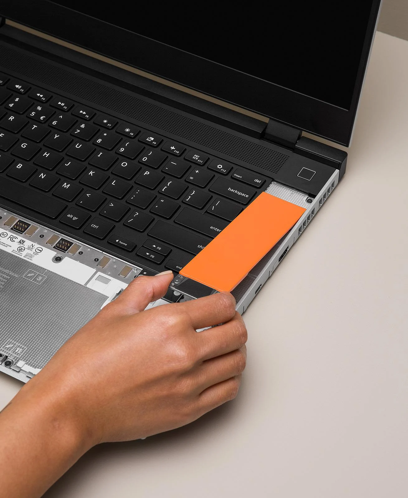 Framework Laptop 16 Spacer